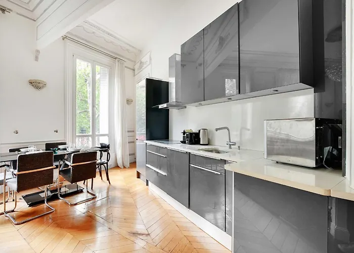 Апартаменты Magnificent Appt - 2bd 4p - Champs-elysees Alma